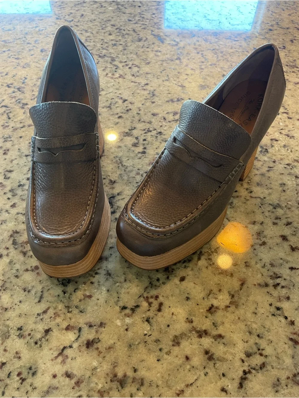 New Kork-Ease Barbara Platform Penny Loafer Pumps 8